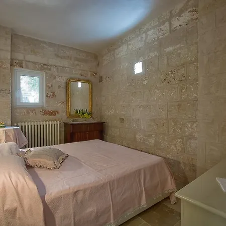 Casale Cappuccio بيت للعطل أوستوني