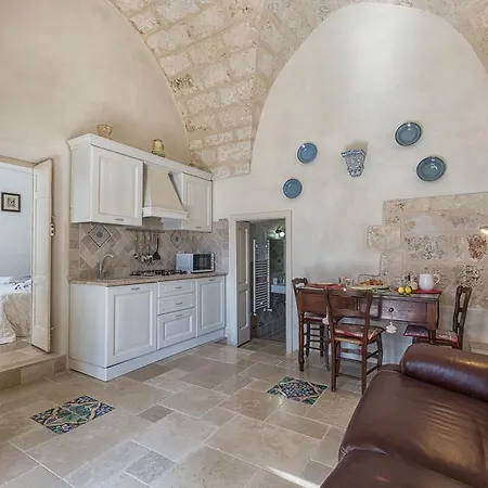 Casale Cappuccio بيت للعطل أوستوني