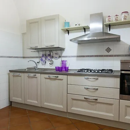 Casale Cappuccio بيت للعطل أوستوني