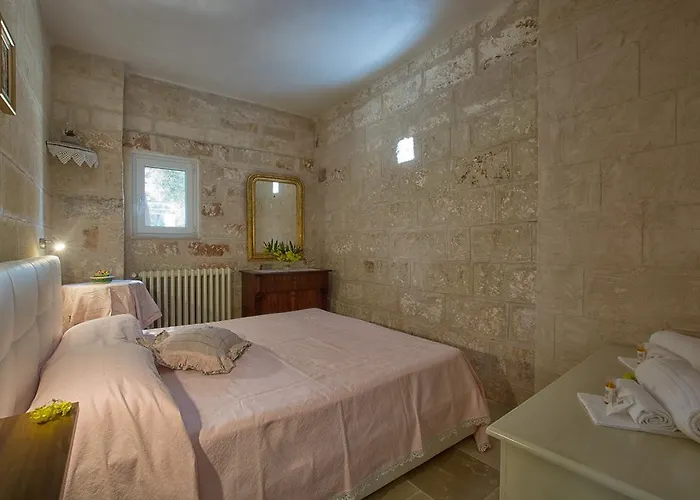 Casale Cappuccio 펜션 오스투니