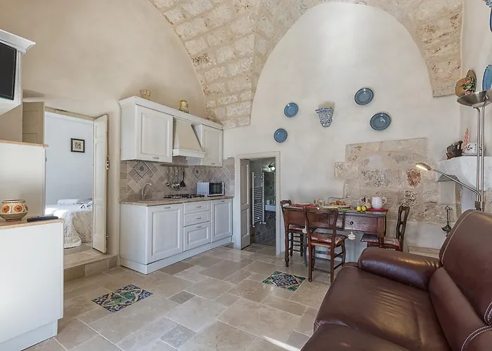 Casale Cappuccio 펜션 오스투니